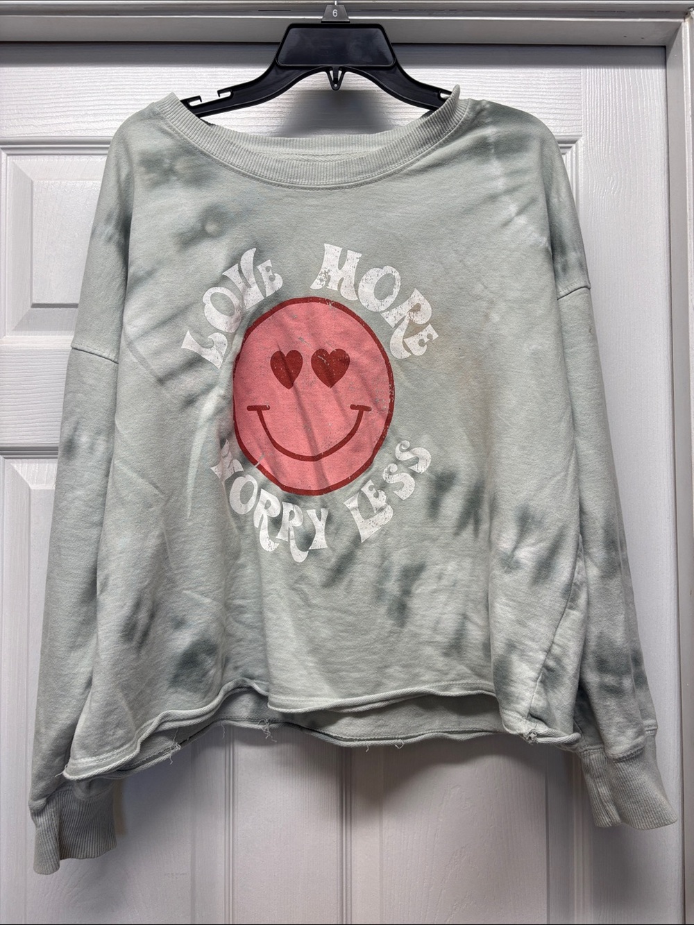 SO Love More Worry Less Smiley Graphic long Sleeve Gray Tie Dye Shirt M
